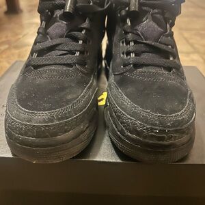 Jordan 3 Spizke low top (GS) slightly used 2 times Size 6Y